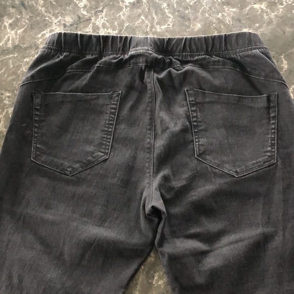 Black Graphic Print/Patch Jeggings - Picture 6 of 6